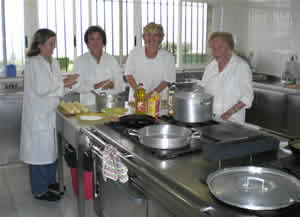 Voluntarias en la cocina